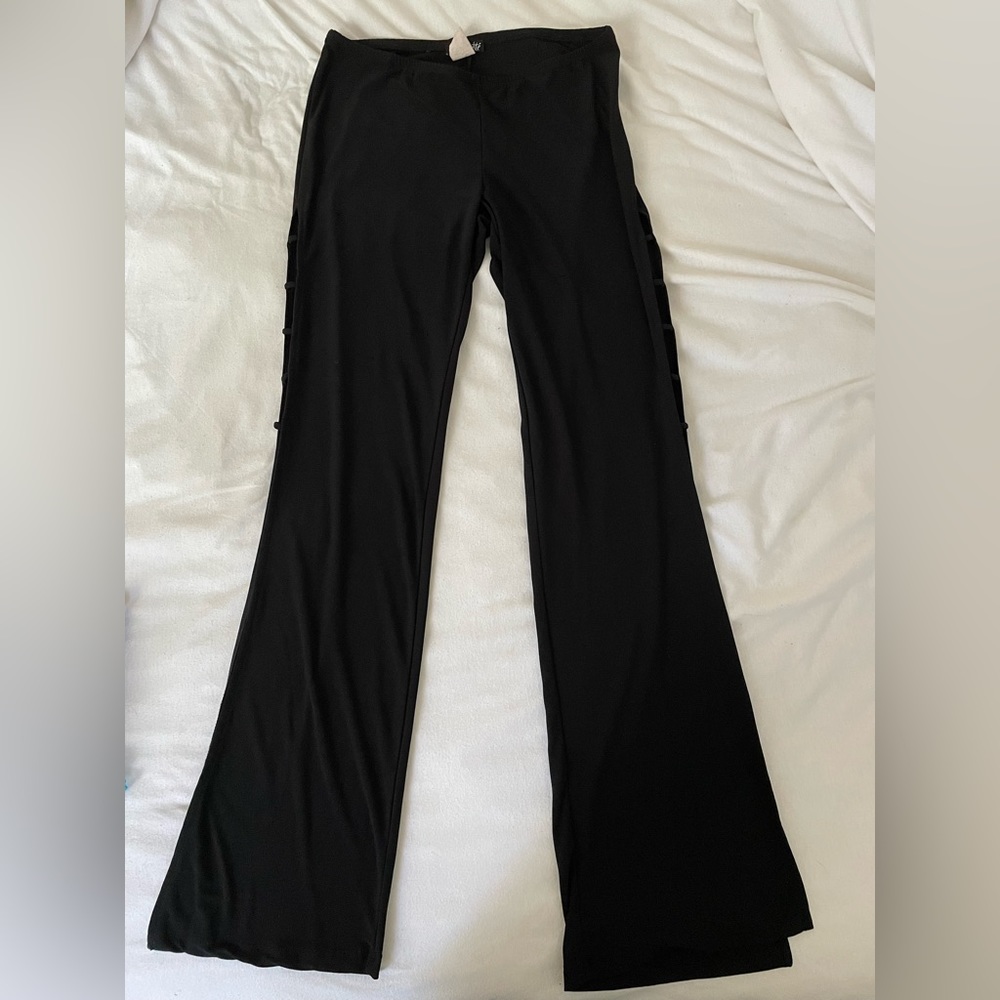 Gorgeous Y2K slinky black pants with open bottoms